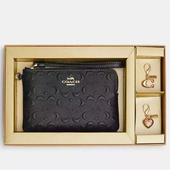 Boxed Corner Zip Wristlet In Signature Leather Embossed Coach Key Chain Charms - Picture 1 of 9